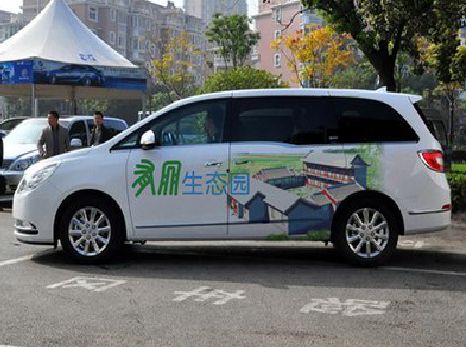 义乌户外车贴喷绘如何保持效果?